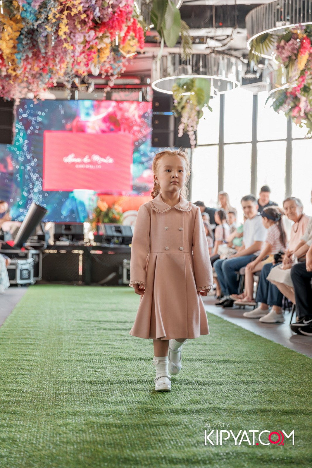 PROM KIDS FASHION SHOW. КИПЯТКОМ АЛМАТЫ!