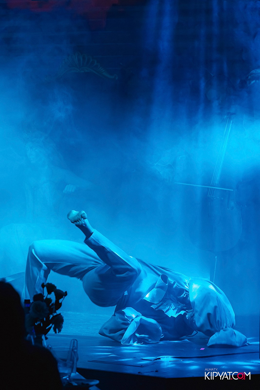 QUEEN. КИПЯТКОМ АЛМАТЫ!