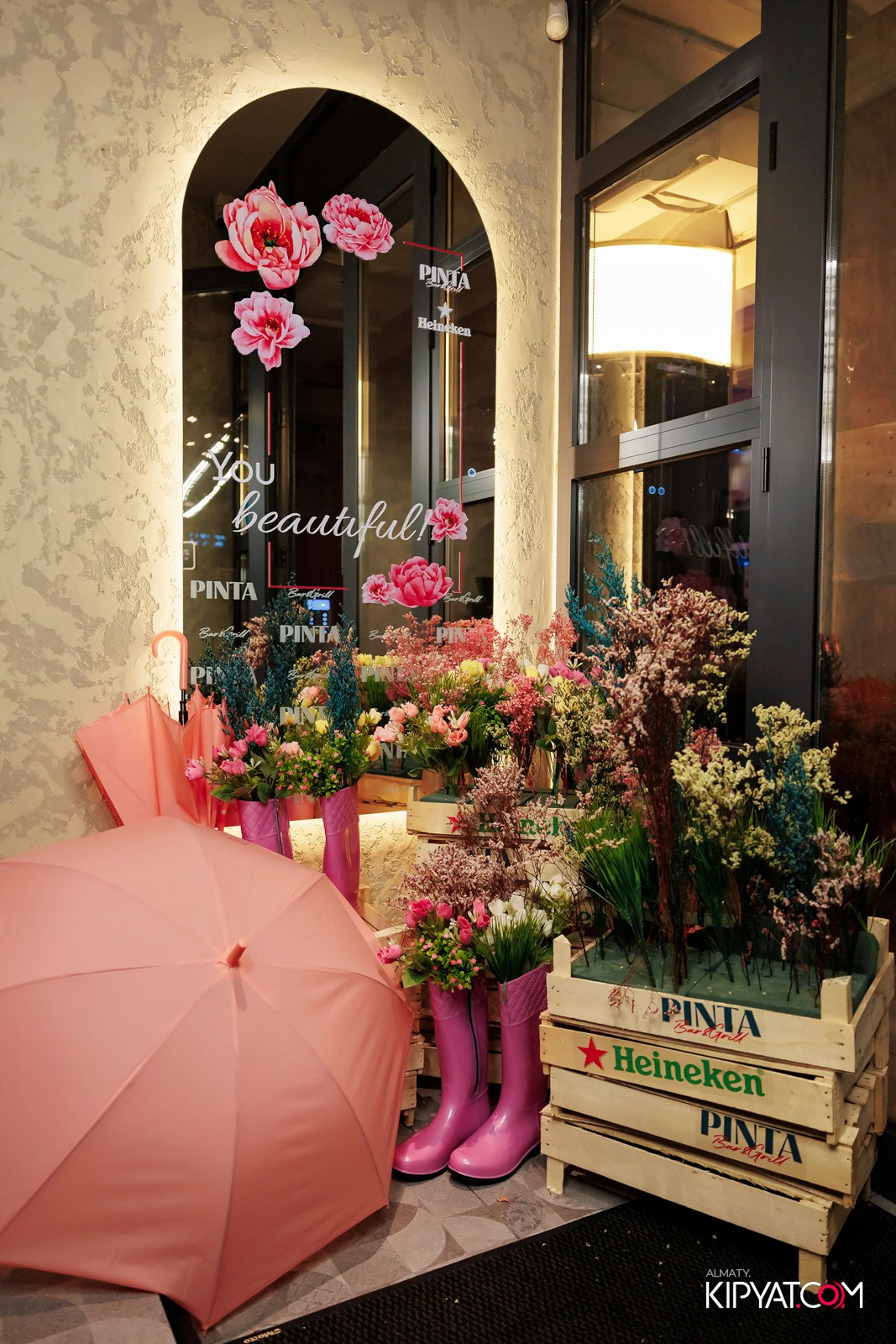 ПИНТА НА СЕЙФУЛЛИНА. КИПЯТКОМ АЛМАТЫ! Фотосъемка мероприятий в Алматы