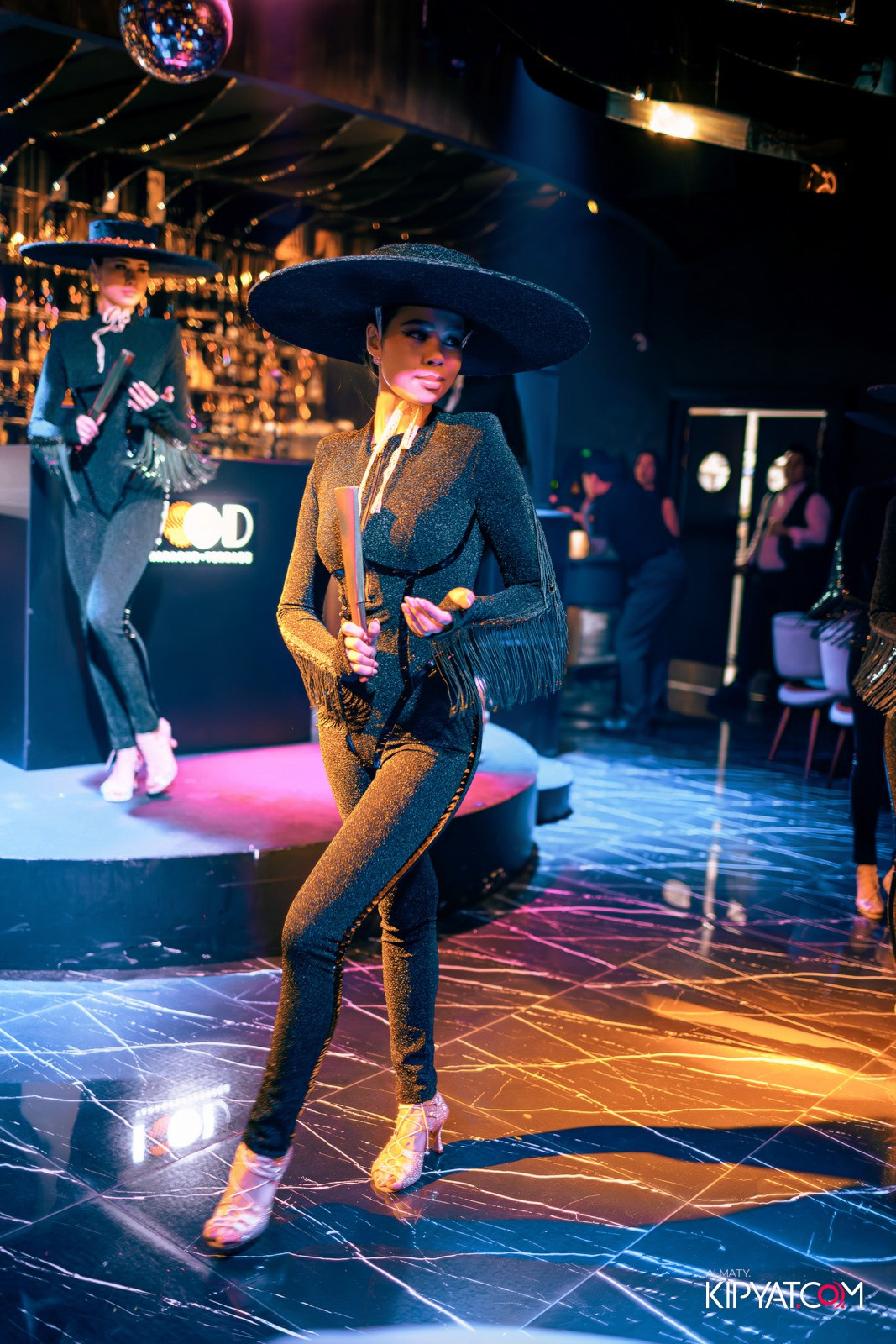 MOOD KARAOKE & TERRACE. КИПЯТКОМ АЛМАТЫ!