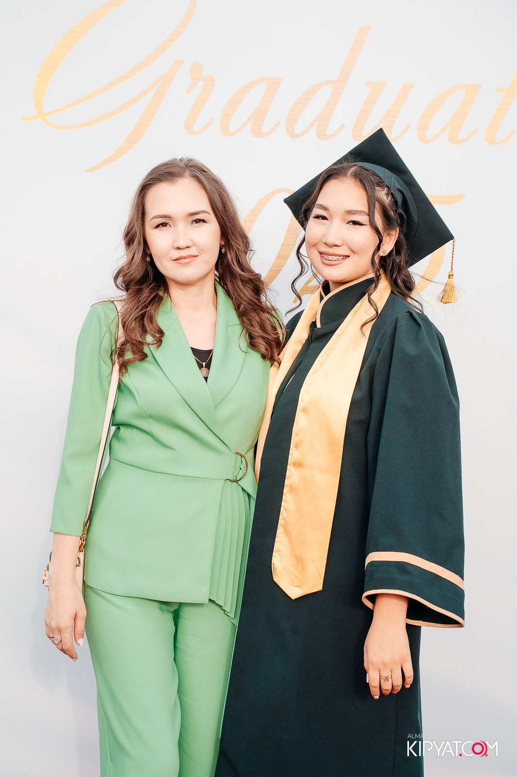 ВРУЧЕНИЕ ДИПЛОМОВ — НАРХОЗ КОЛЛЕДЖ. Part 1. КИПЯТКОМ АЛМАТЫ!