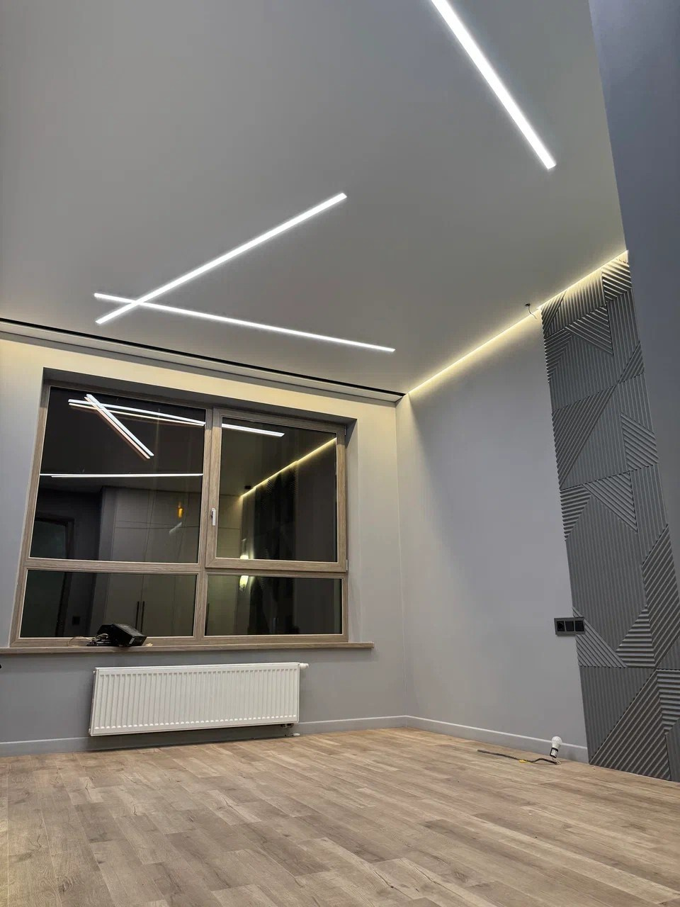 Etalonpotolok установка натяжных потолков в г. Екатеринбург. Бесплатный замер