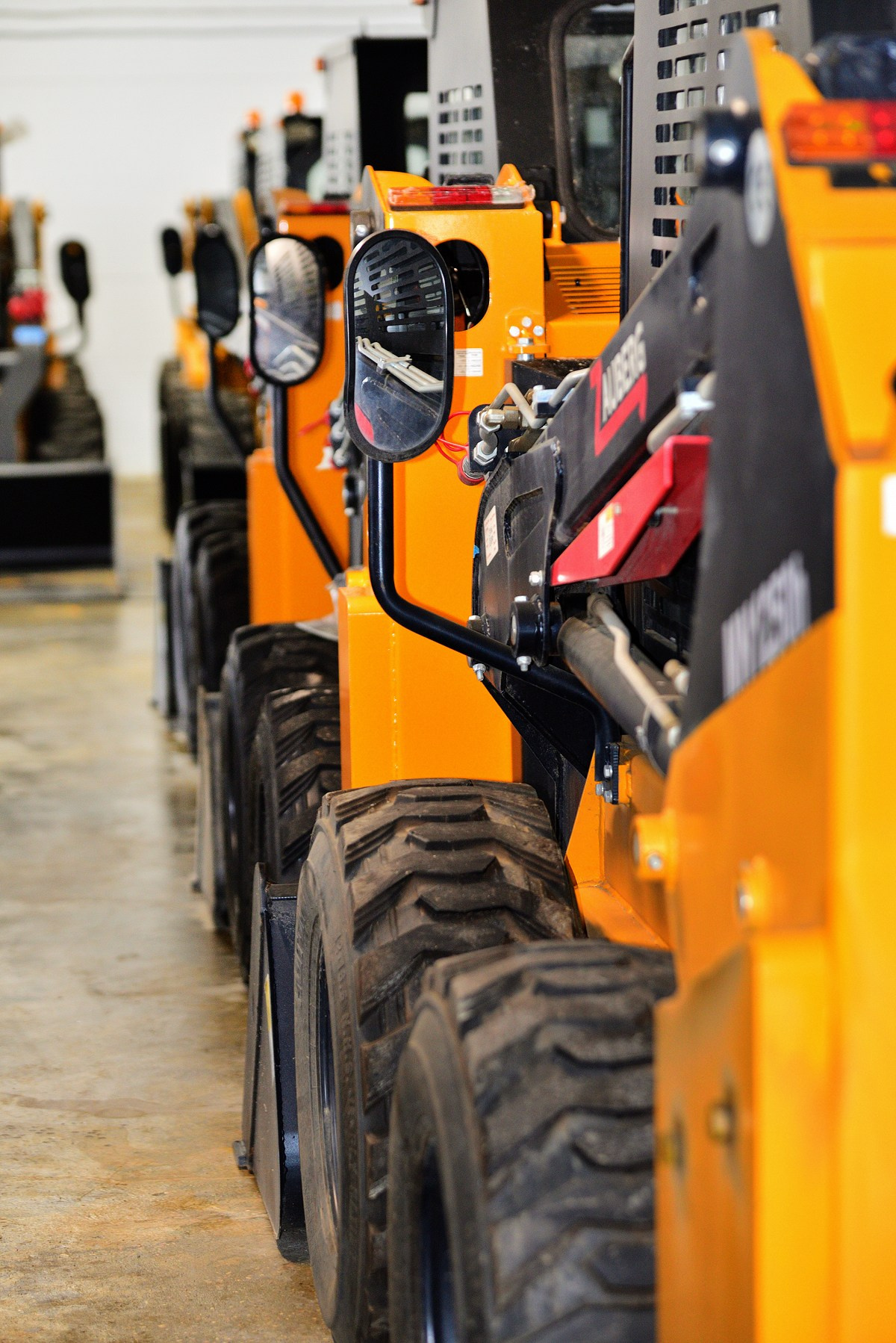 Центр технического обслуживания. Фотограф Сергей Сергеев