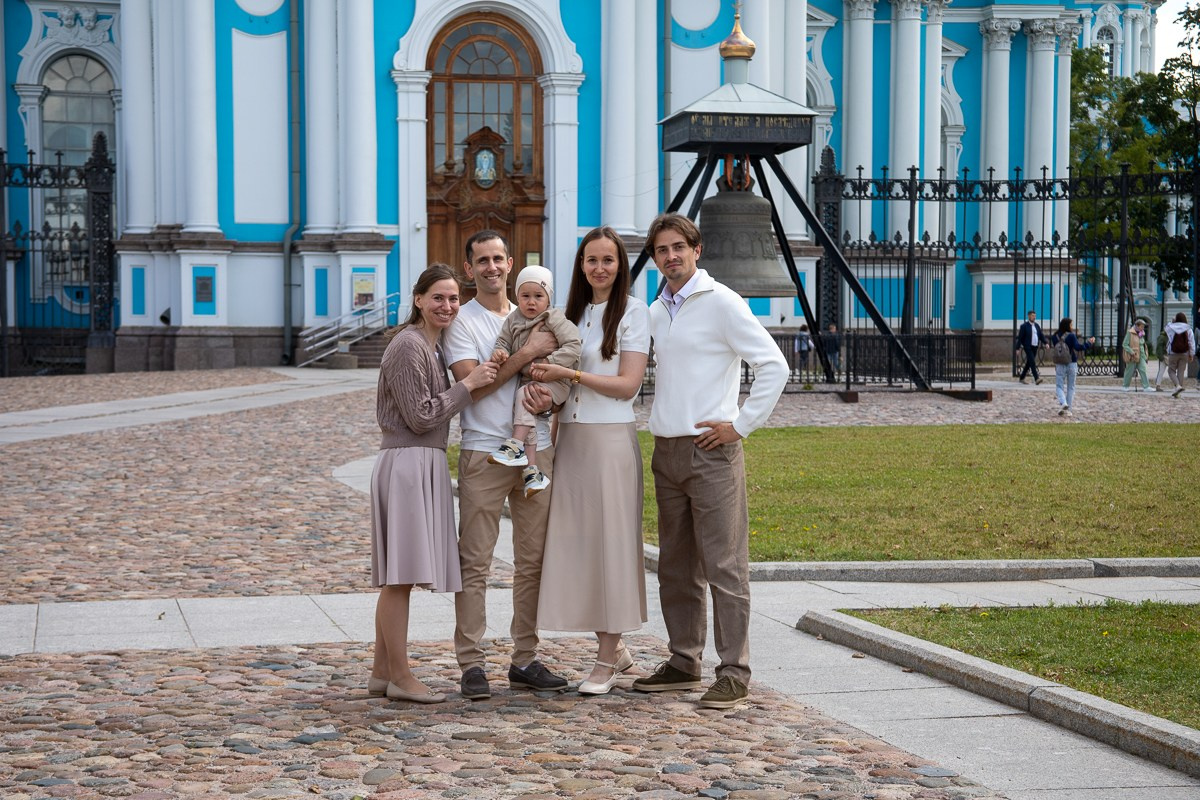 Крещение Тимофея. Воскресенский Смольный Собор. Семейный и церковный фотограф в Санкт Петербурге Мария Гобыча