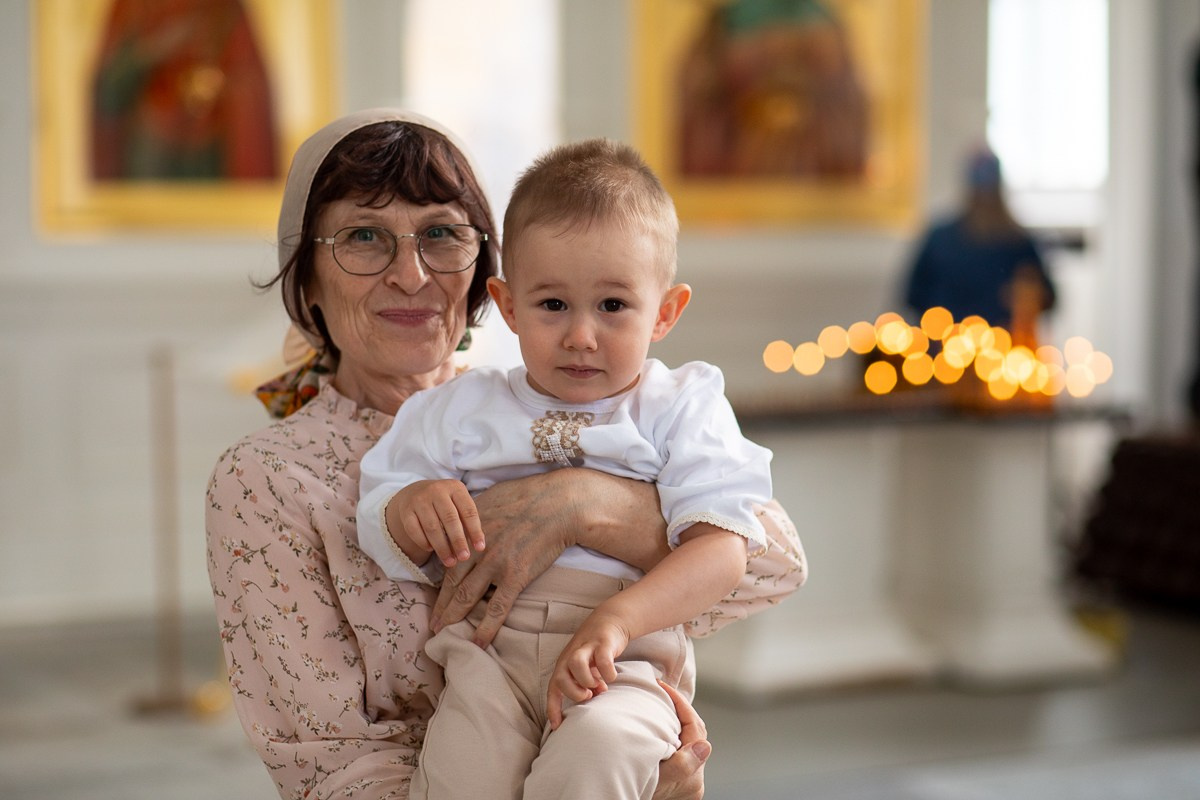 Крещение Тимофея. Воскресенский Смольный Собор. Семейный и церковный фотограф в Санкт Петербурге Мария Гобыча
