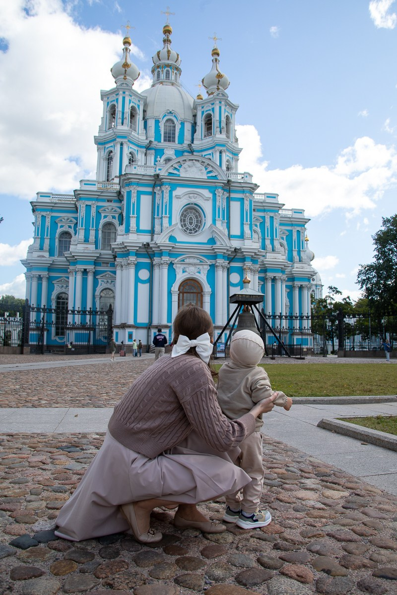 Крещение Тимофея. Воскресенский Смольный Собор. Семейный и церковный фотограф в Санкт Петербурге Мария Гобыча