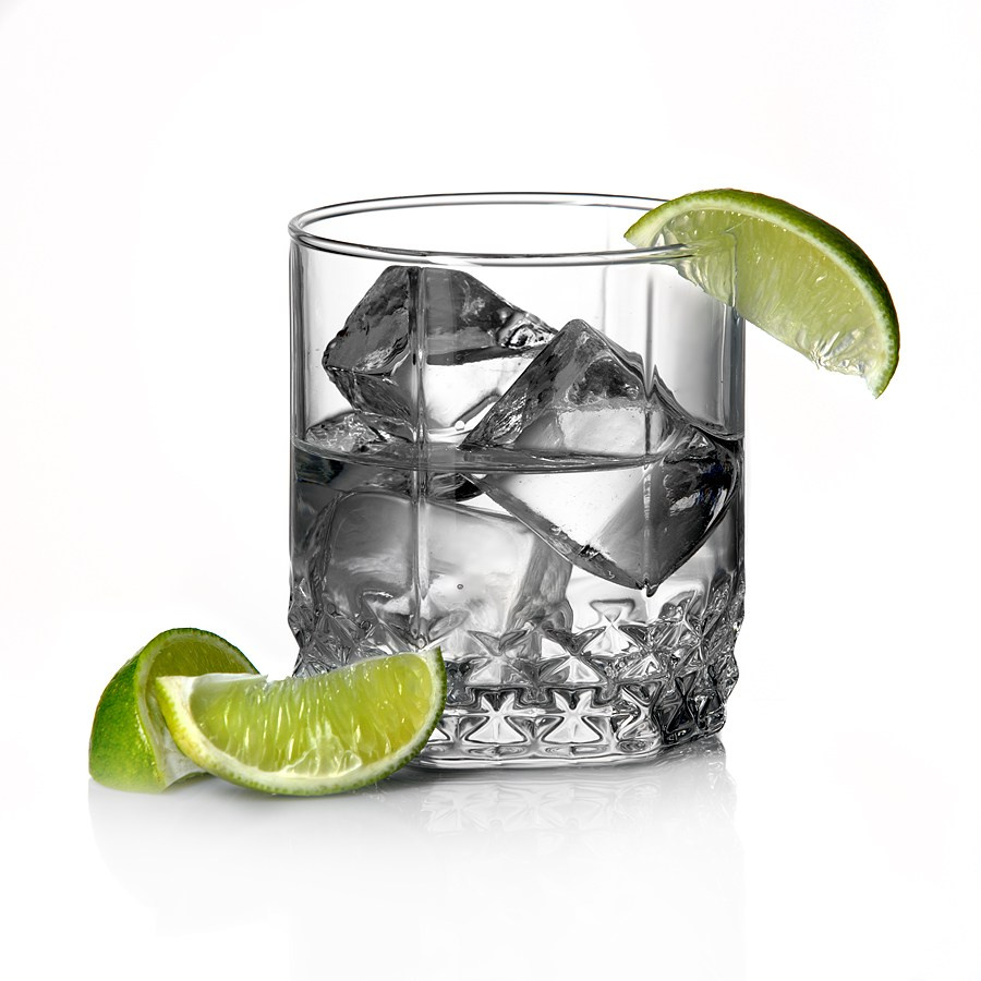 Предметка. Напитки, еда. Фотограф Мария Кольцова