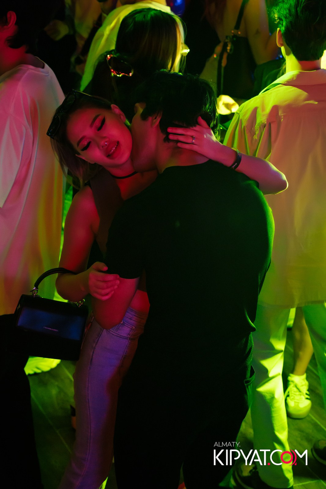 НОЧНОЙ КЛУБ ICON. КИПЯТКОМ АЛМАТЫ!