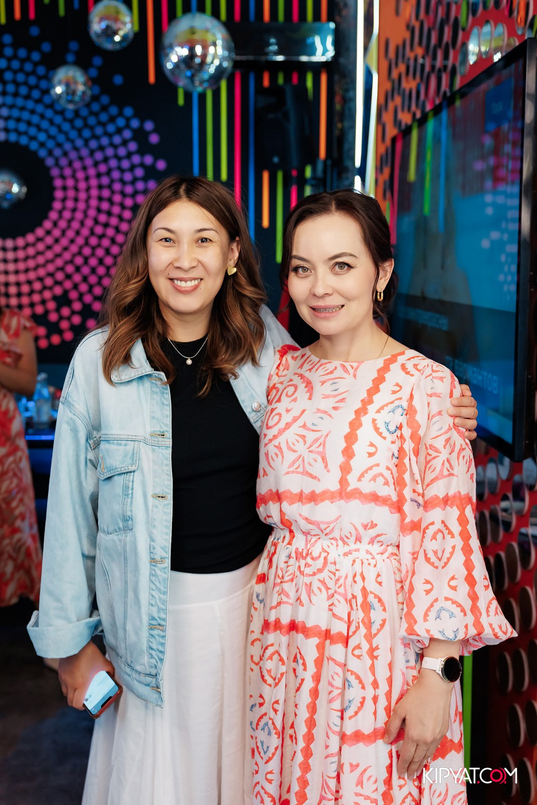 ЗАЯ, НА БИС. КИПЯТКОМ АЛМАТЫ!