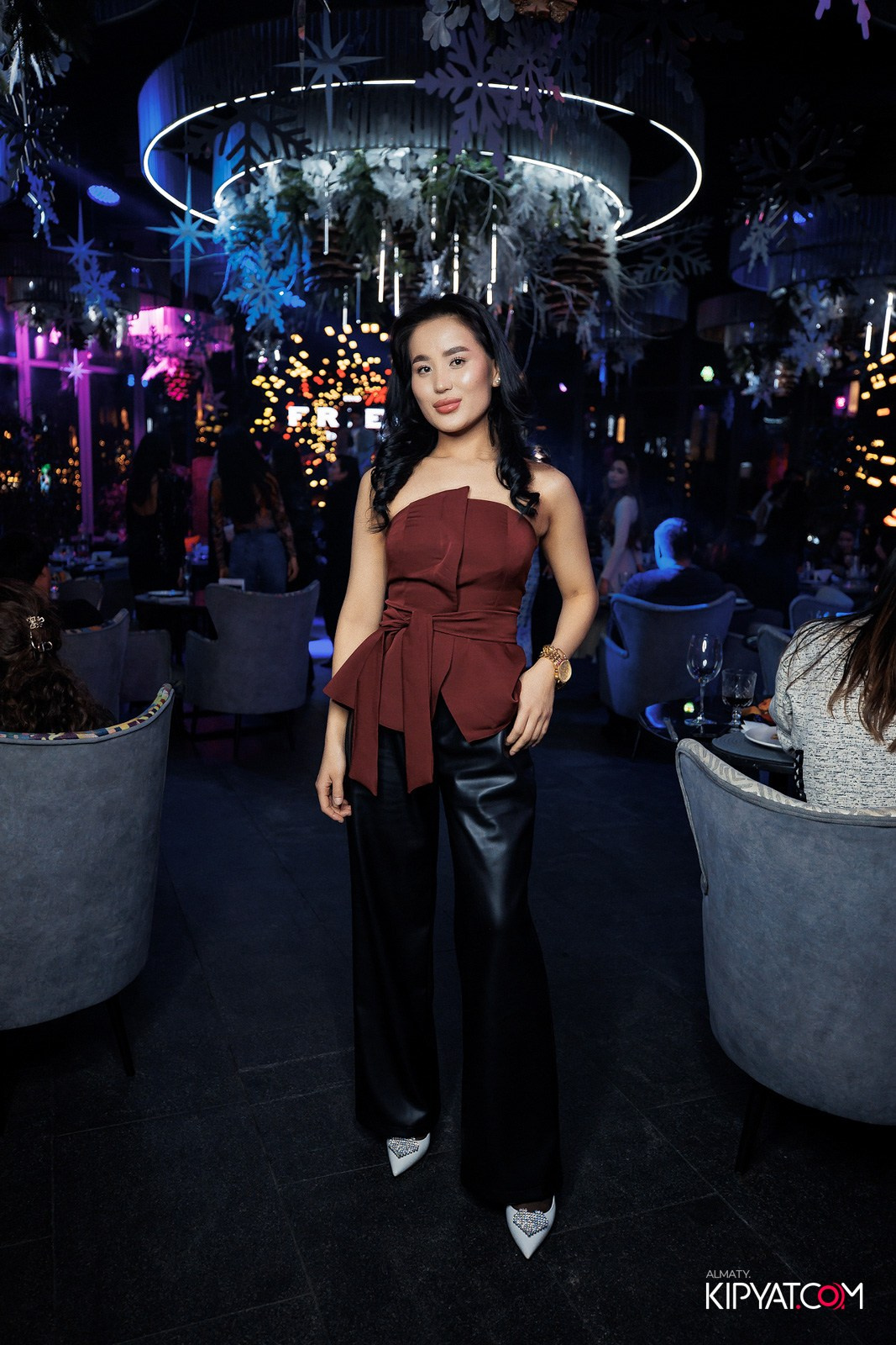 FRIENDS BAR & TERRACE. КИПЯТКОМ АЛМАТЫ!