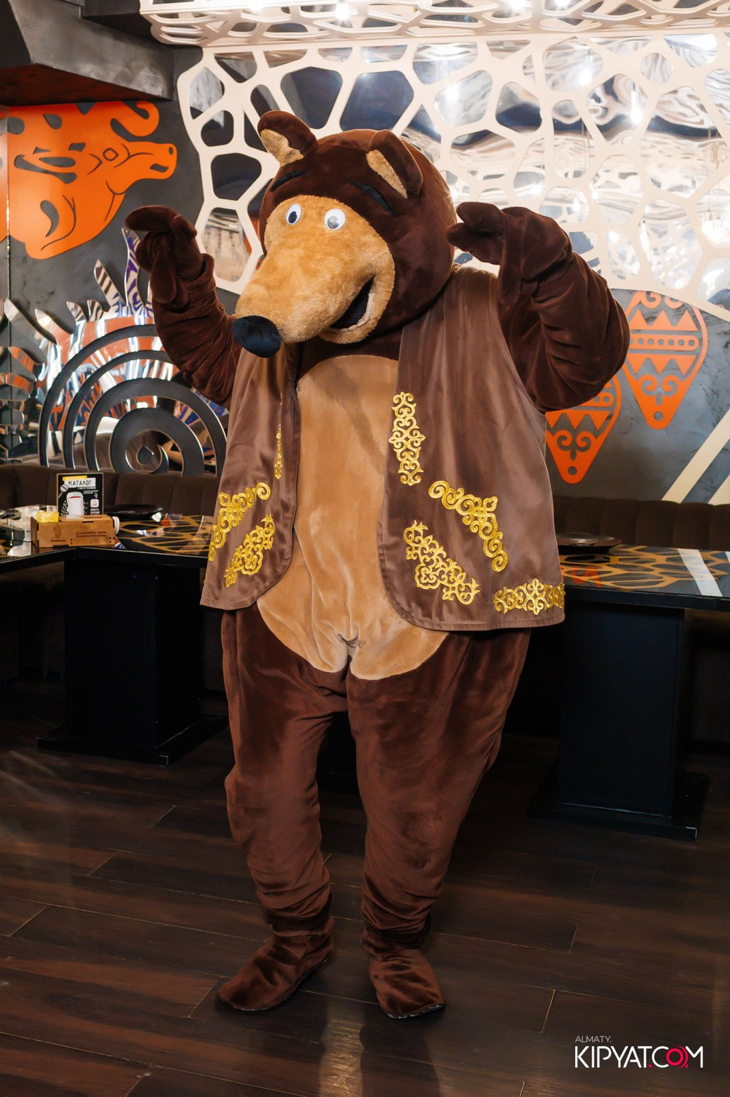 УХО И МЕДВЕДЬ НА САИНА. КИПЯТКОМ АЛМАТЫ!