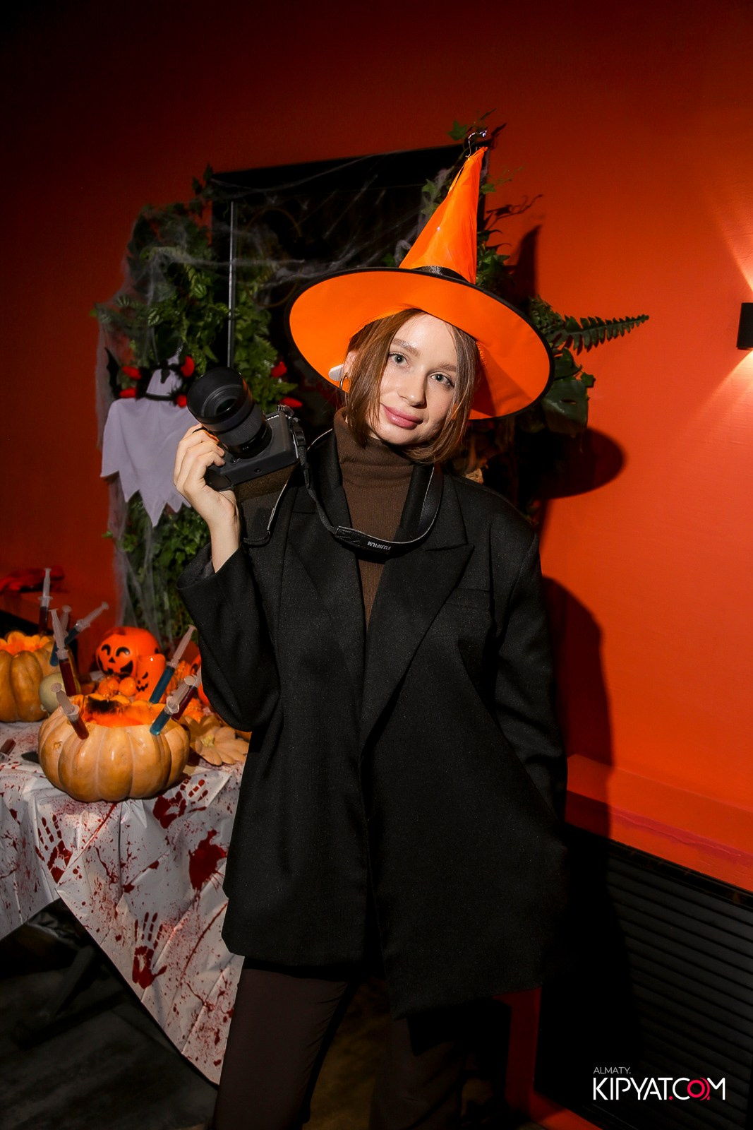 LIFE GRILL CAFE. КИПЯТКОМ АЛМАТЫ!