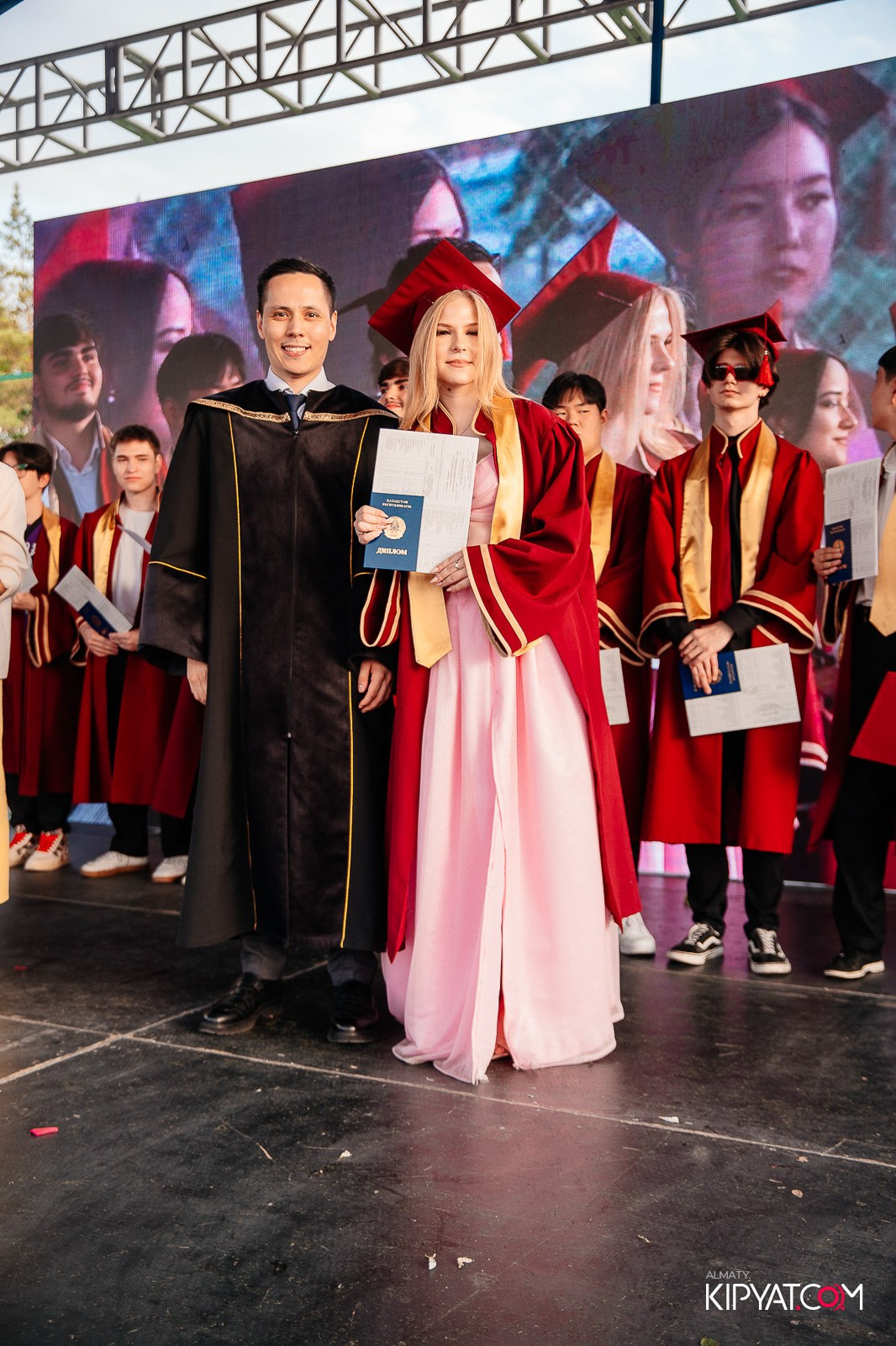 ВРУЧЕНИЕ ДИПЛОМОВ — НАРХОЗ КОЛЛЕДЖ. Part 4. КИПЯТКОМ АЛМАТЫ!