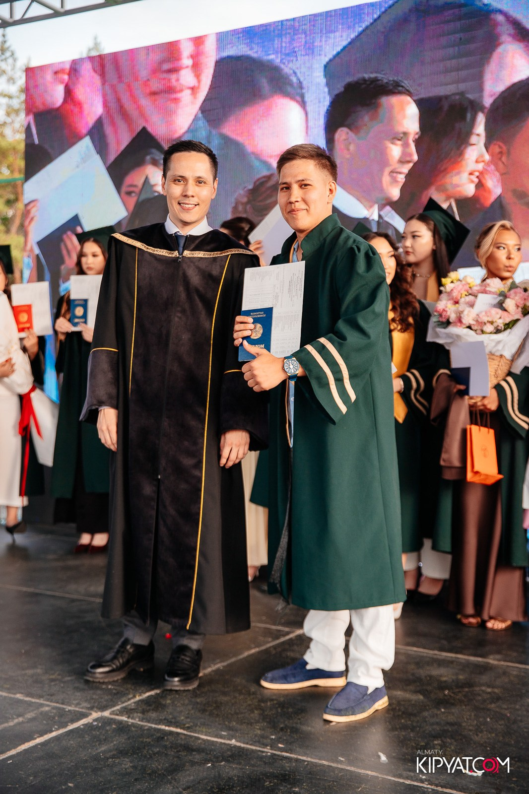 ВРУЧЕНИЕ ДИПЛОМОВ — НАРХОЗ КОЛЛЕДЖ. Part 3. КИПЯТКОМ АЛМАТЫ!