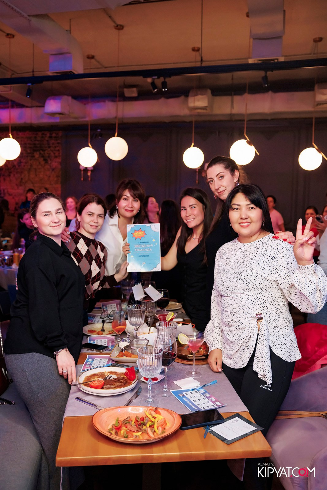 МУЗЫКАЛЬНОЕ ЛОТО В CAVIAR. КИПЯТКОМ АЛМАТЫ! Фотосъемка мероприятий в Алматы