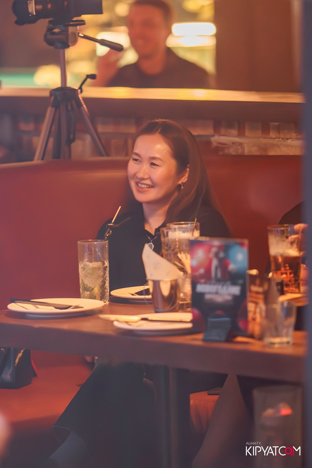 STAND UP КОНЦЕРТ АЛЕКСАНДРА МЕРКУЛЬ. КИПЯТКОМ АЛМАТЫ! Фотосъемка мероприятий в Алматы