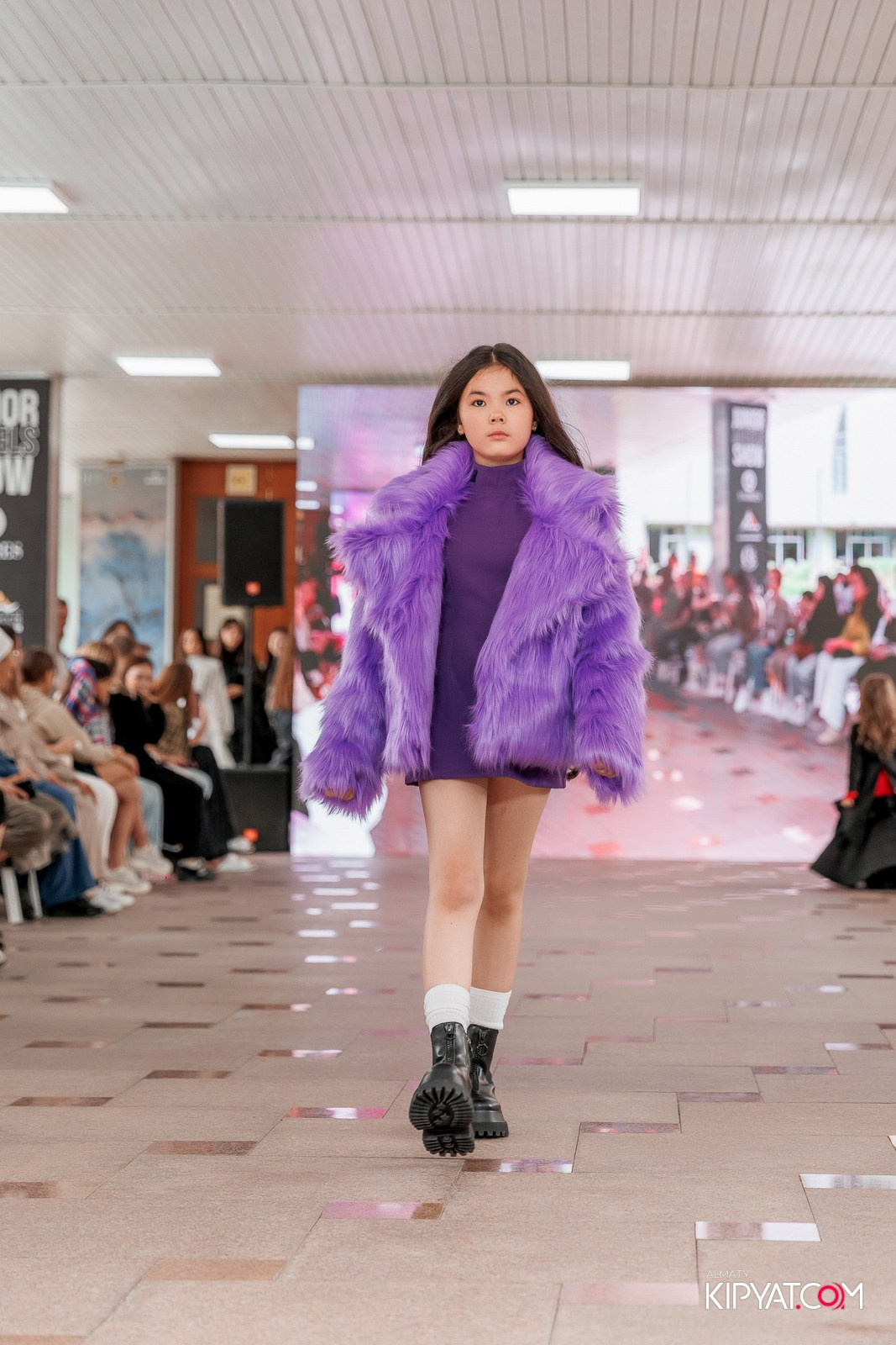 JUNIOR FASHION SHOW. КИПЯТКОМ АЛМАТЫ!