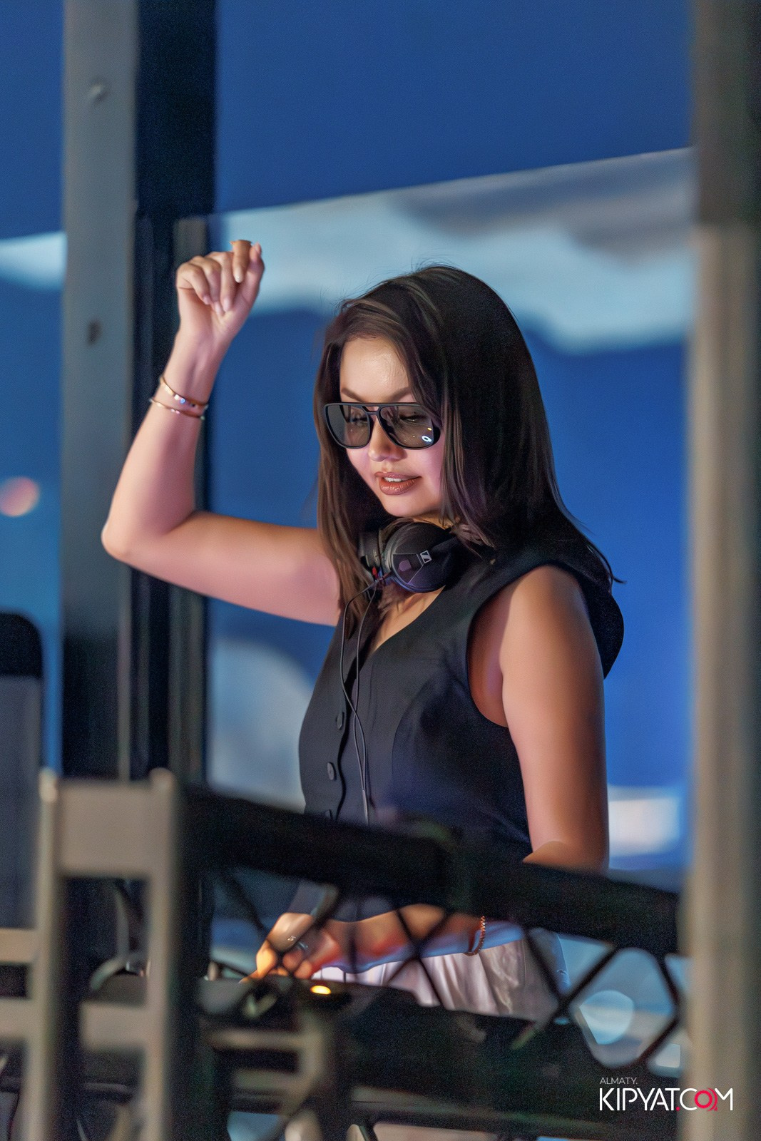 ВЫСТУПЛЕНИЕ DJ SUNQAR DJ BONI В SUNQAR BAR & RESTAURANT. КИПЯТКОМ АЛМАТЫ!