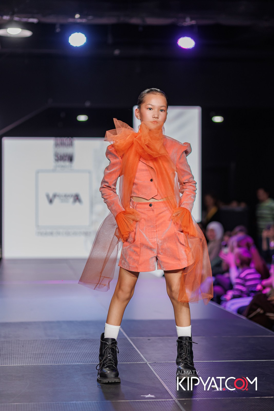 JUNIOR MODELS SHOW В РАМКАХ БЛАГОТВОРИТЕЛЬНОГО ПРОЕКТА МОДА ЗА СЧАСТЬЕ ДЕТЕЙ. КИПЯТКОМ АЛМАТЫ!