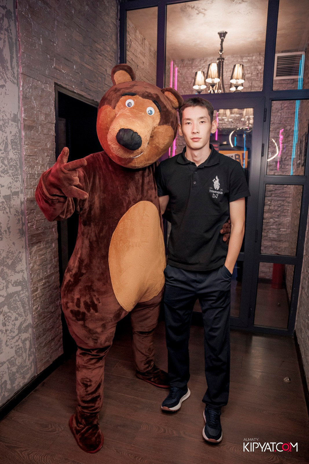 УХО И МЕДВЕДЬ НА ГАГАРИНА. КИПЯТКОМ АЛМАТЫ!