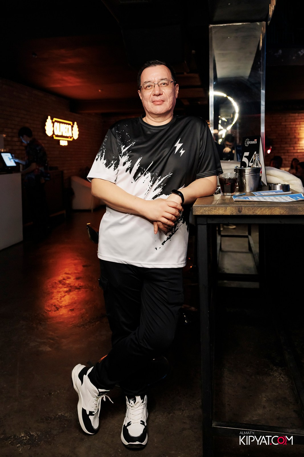 МУЗЫКАЛЬНОЕ ЛОТО В HIT RETRO. КИПЯТКОМ АЛМАТЫ! Фотосъемка мероприятий в Алматы