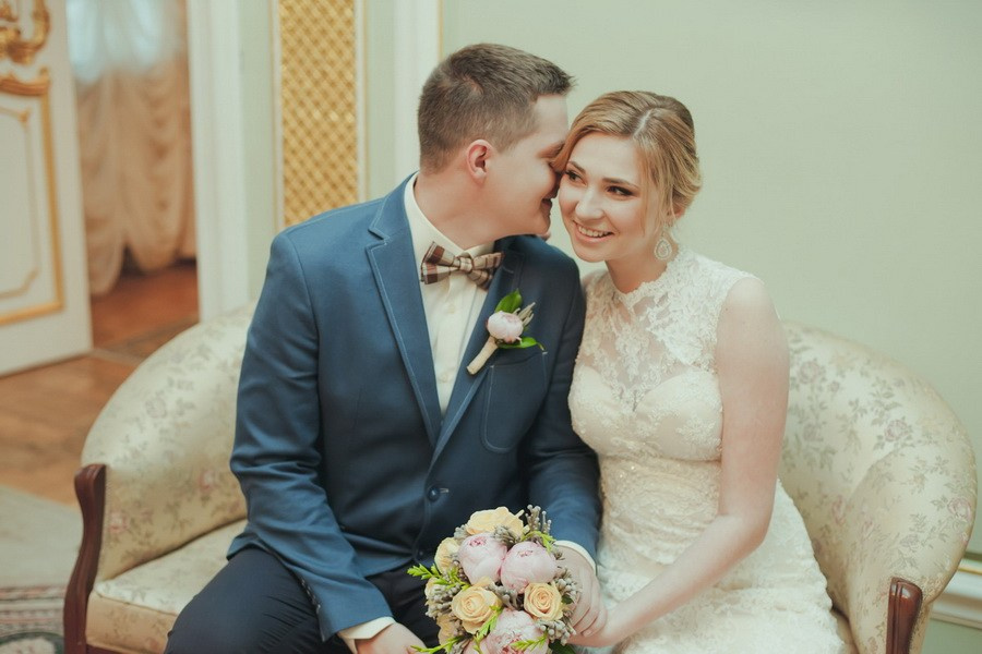 Свадебная прогулка по Санкт-Петербургу. Фотограф крещение венчание в Петербурге! Помогает подобрать храм и посоветовал душевного батюшку в СПб