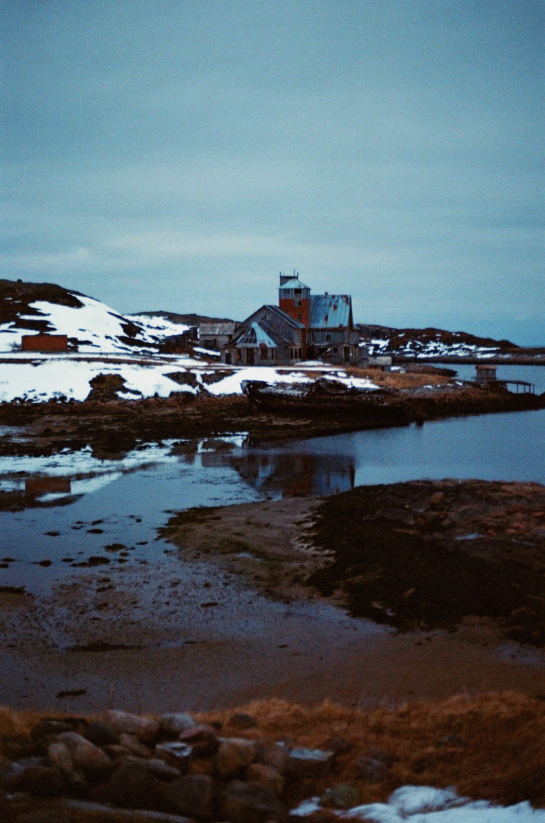 Teriberka (Murmansk). Another person Pavel Potseluev. A photographer in 2025