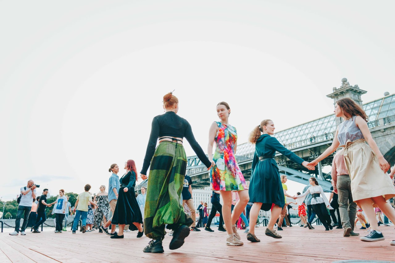 Набережная | Кат Ши. Фотограф Аннё| Москва