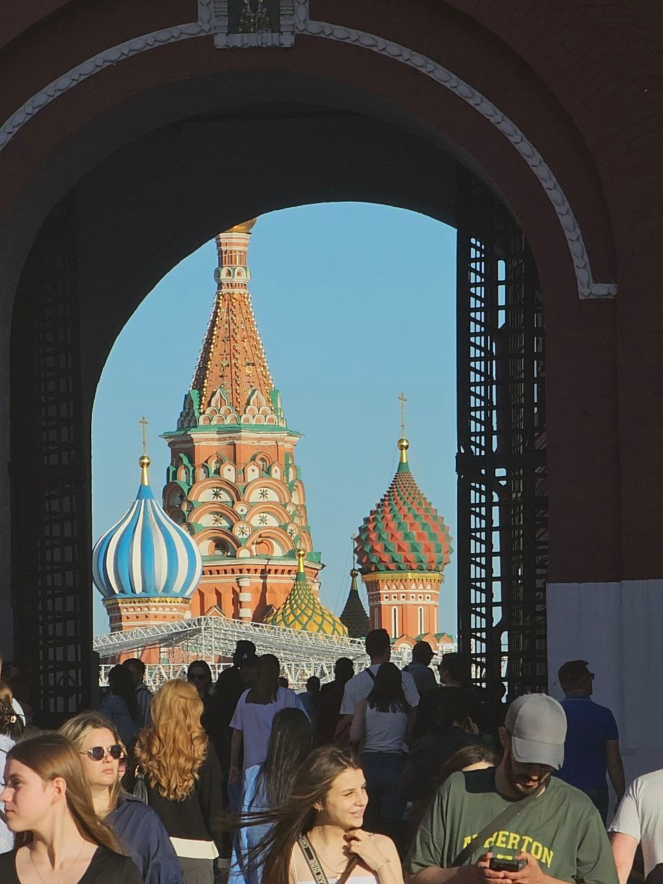 Автор: Александра Аронсон