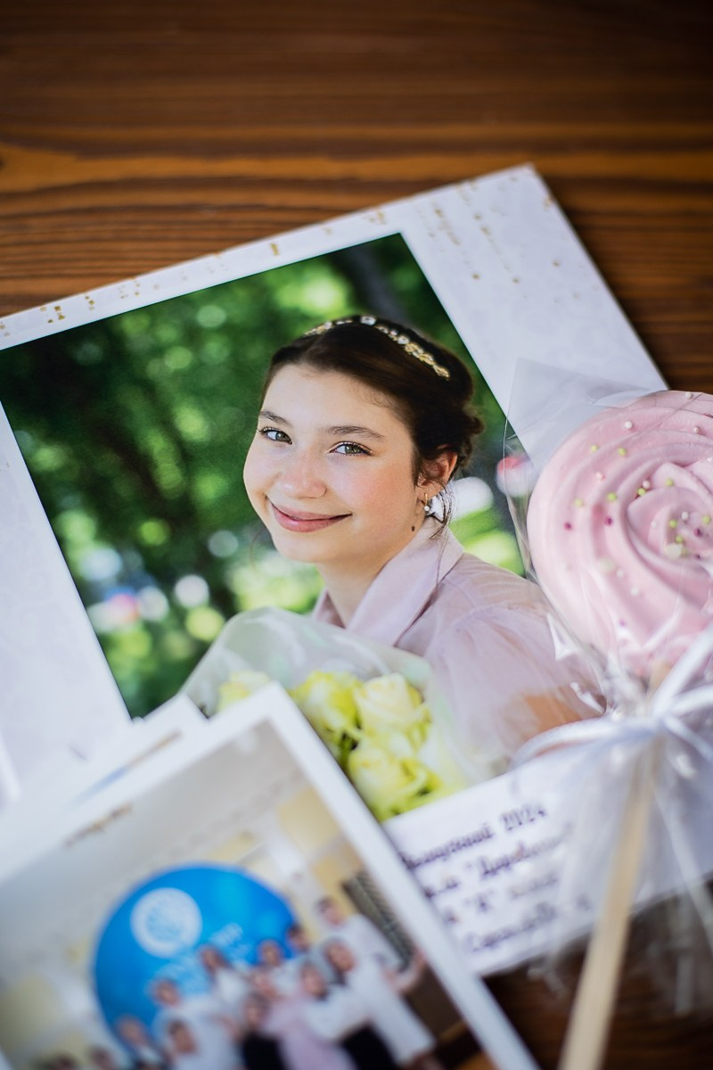 Анастасия. Фотокнига выпускного. Семейный и детский фотограф в Сергиев Посаде, Хотьково Якимчук Любовь