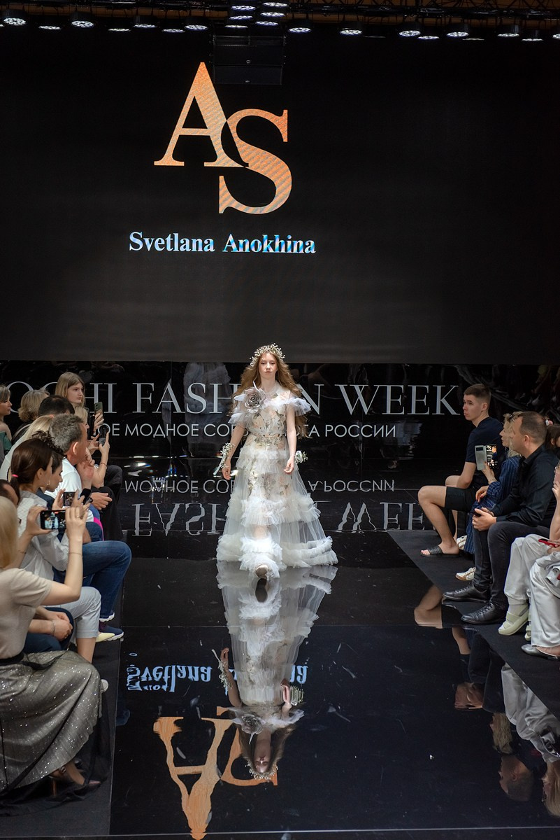 SochiFashionWeek2024 дизайнер Анохина. Семейный и коммерческий фотограф в Сочи Александр Бодунов