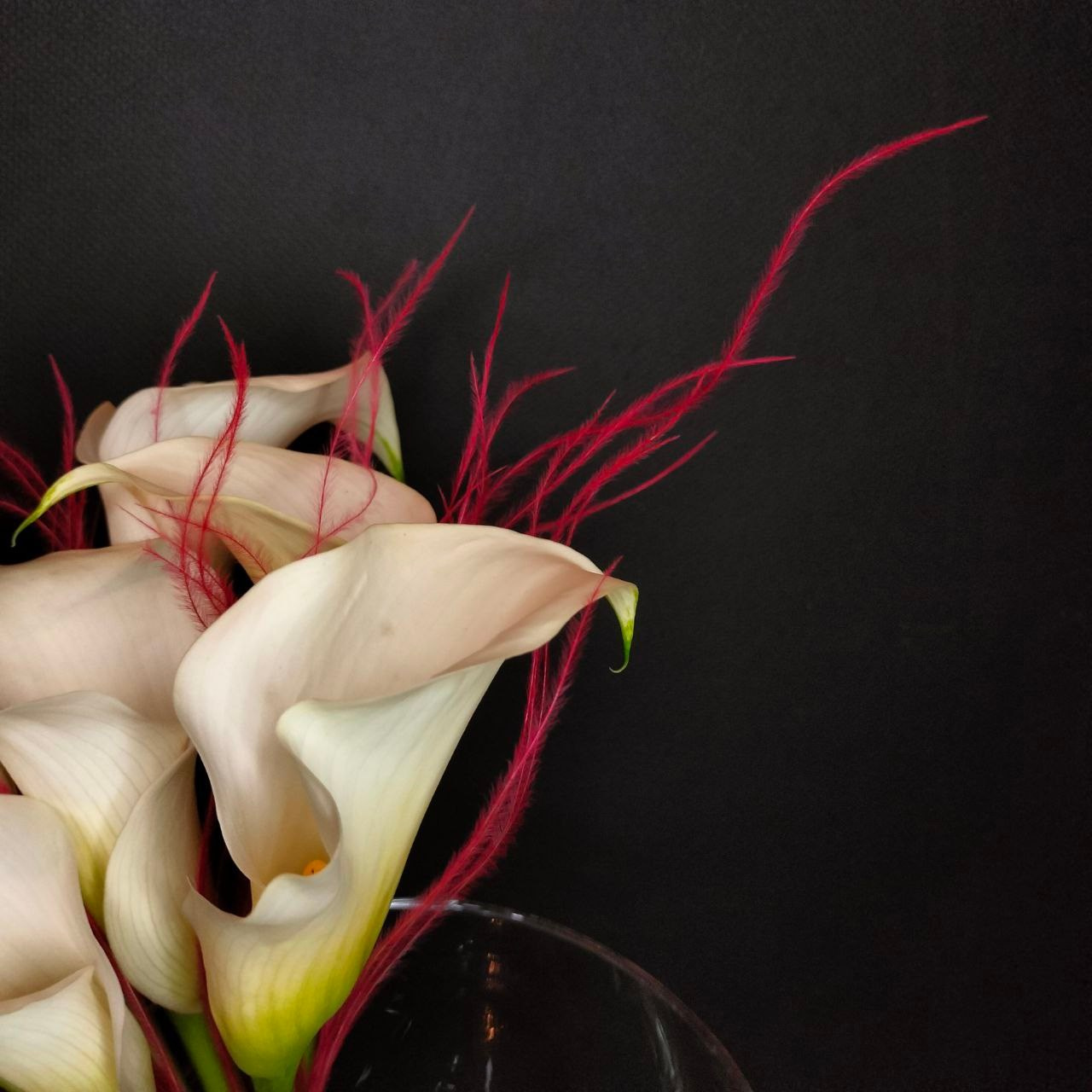 авторский букет невесты, современный букет невесты, невеста 2025,  букет невесты, свадебный букет, свадьба 2025, свадебный букет, свадебный букет невесты, флорист на свадьбу, флорист фрилансер, флорист москва, ручная работа, яркий букет невесты, современный букет невесты,т, флорист на свадьбу, хороший флорист, флорист фрилансер, букет по фото, флорист профессионал. букет невесты из калл