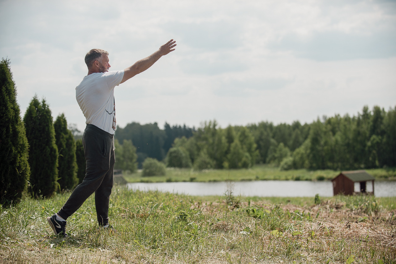 Соревнования по метанию даммисов в рамках тренировочного лагеря Школы Шмеля 2023. Фотограф-анималист Наталья Светличная
