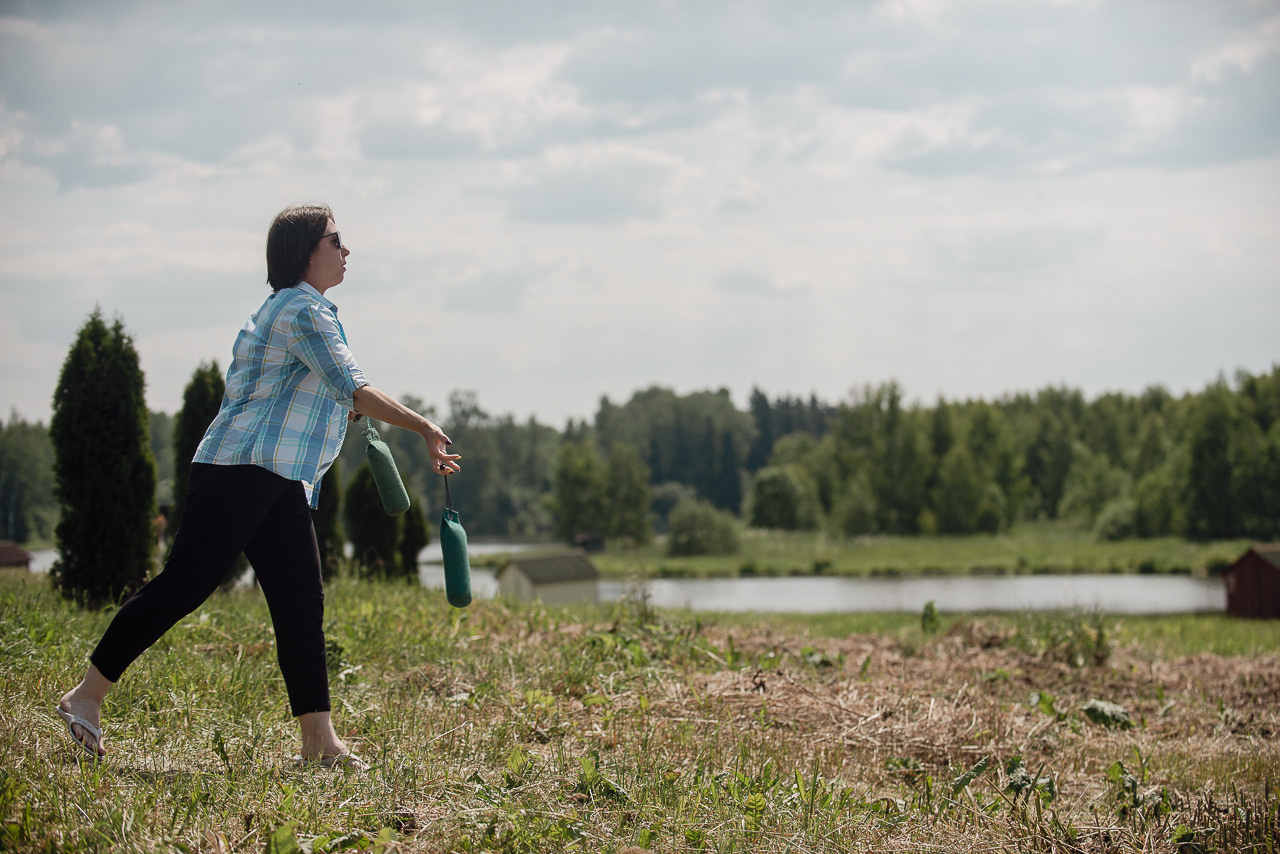 Соревнования по метанию даммисов в рамках тренировочного лагеря Школы Шмеля 2023. Фотограф-анималист Наталья Светличная