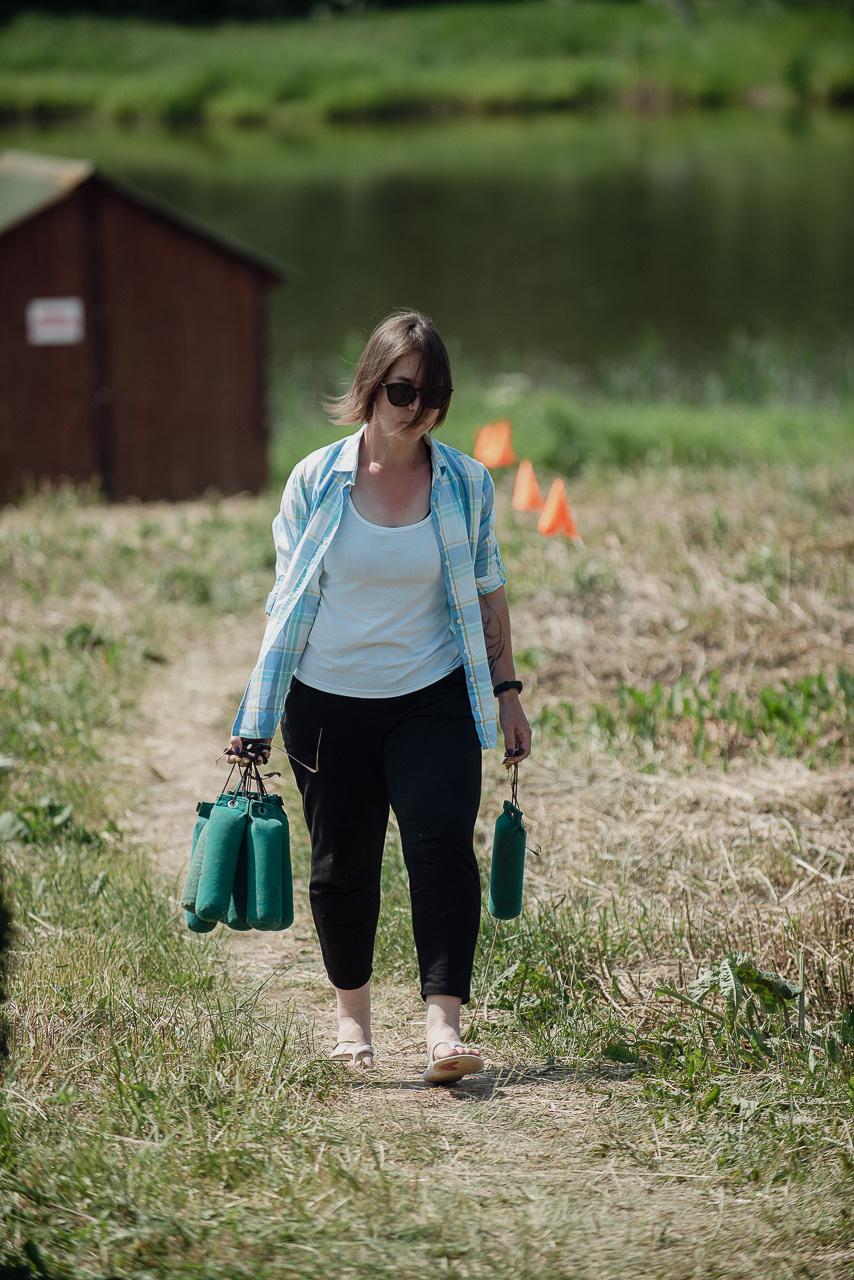 Соревнования по метанию даммисов в рамках тренировочного лагеря Школы Шмеля 2023. Фотограф-анималист Наталья Светличная