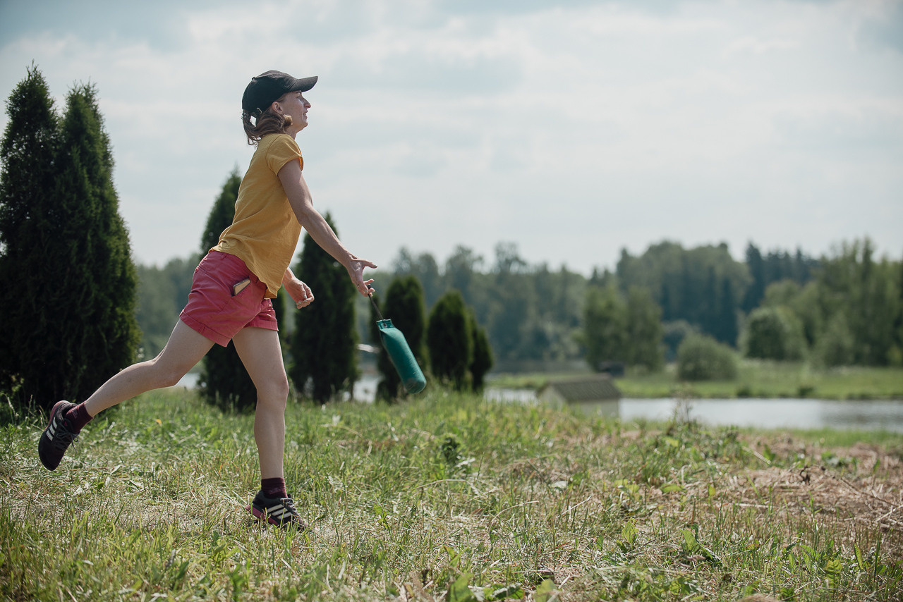 Соревнования по метанию даммисов в рамках тренировочного лагеря Школы Шмеля 2023. Фотограф-анималист Наталья Светличная