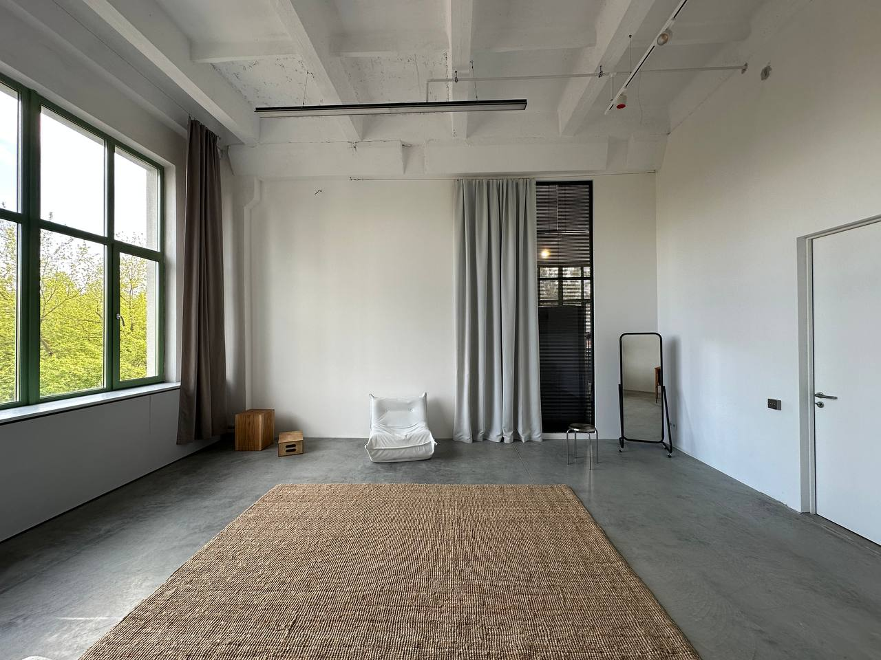 Фотостудия Light Studio. Фотограф в Минске Людмила Дутко