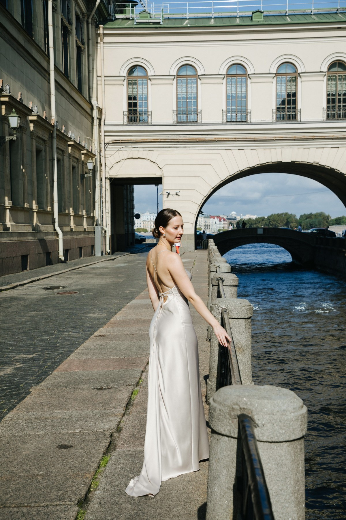 свадебная церемония, свадебный день, свадебное платье, свадебный банкет, свадебный фотограф, свадебная флористика, свадебный торт, свадебные традиции, свадебный декор, свадебная музыка, свадьба в стиле, свадебный салон, свадебные аксессуары, свадебный тост, свадебный ритуал, свадебные украшения, свадебный персонал.