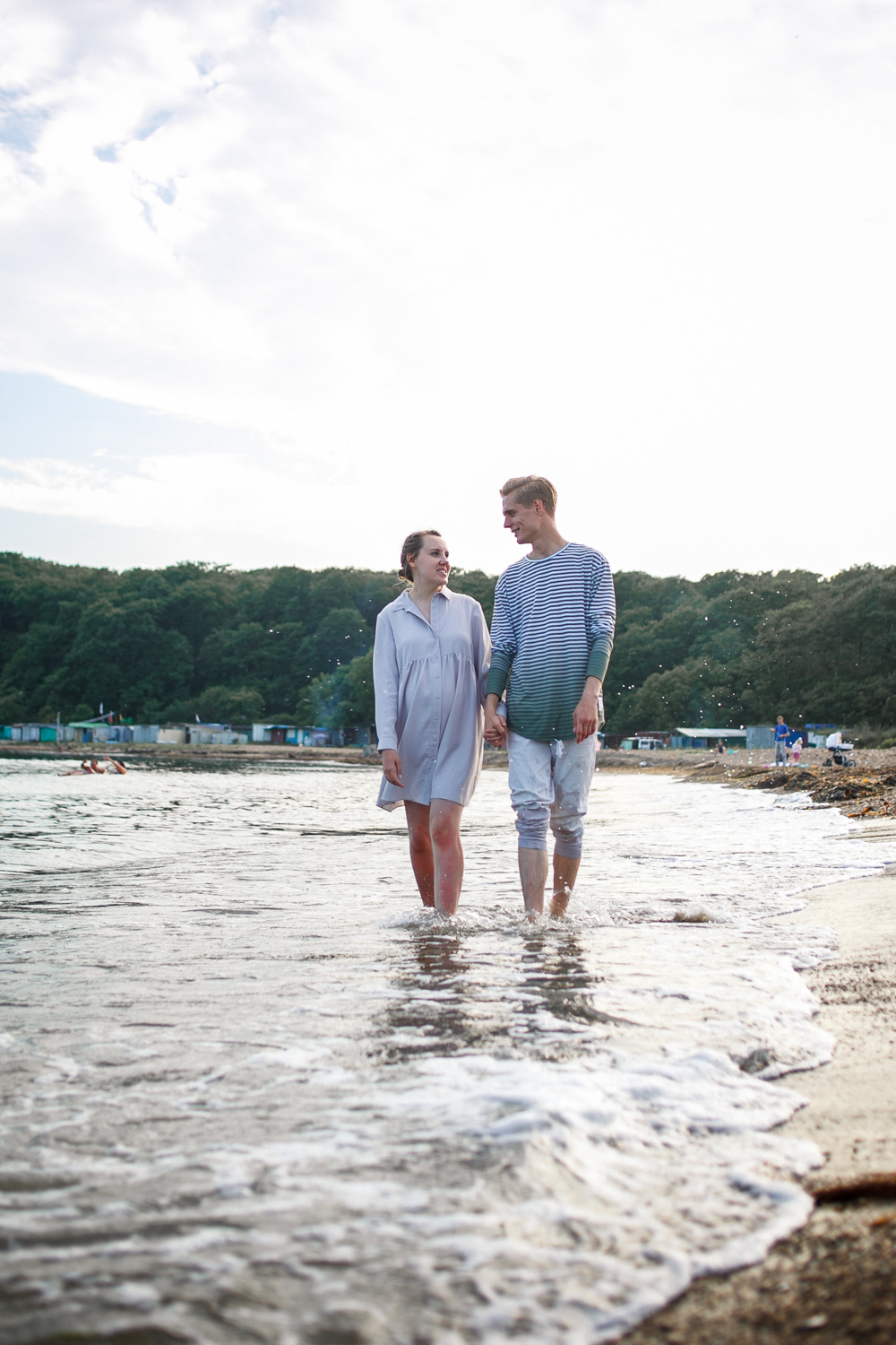 Фотосессия беременности на прогулке ВДЦ ОКеан. Свадебный фотограф во Владивостоке и Славянке