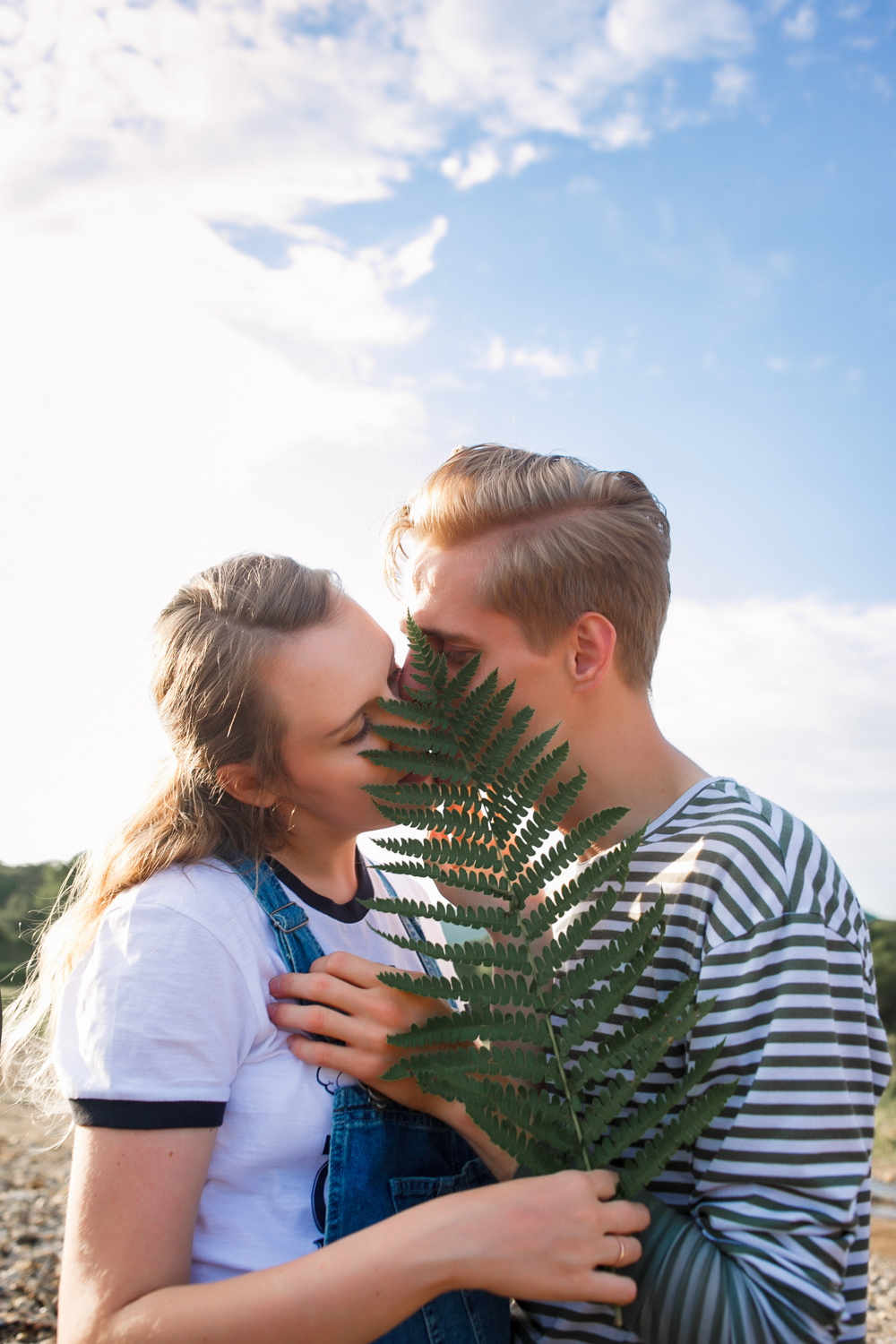 Фотосессия беременности на прогулке ВДЦ ОКеан. Свадебный фотограф во Владивостоке и Славянке