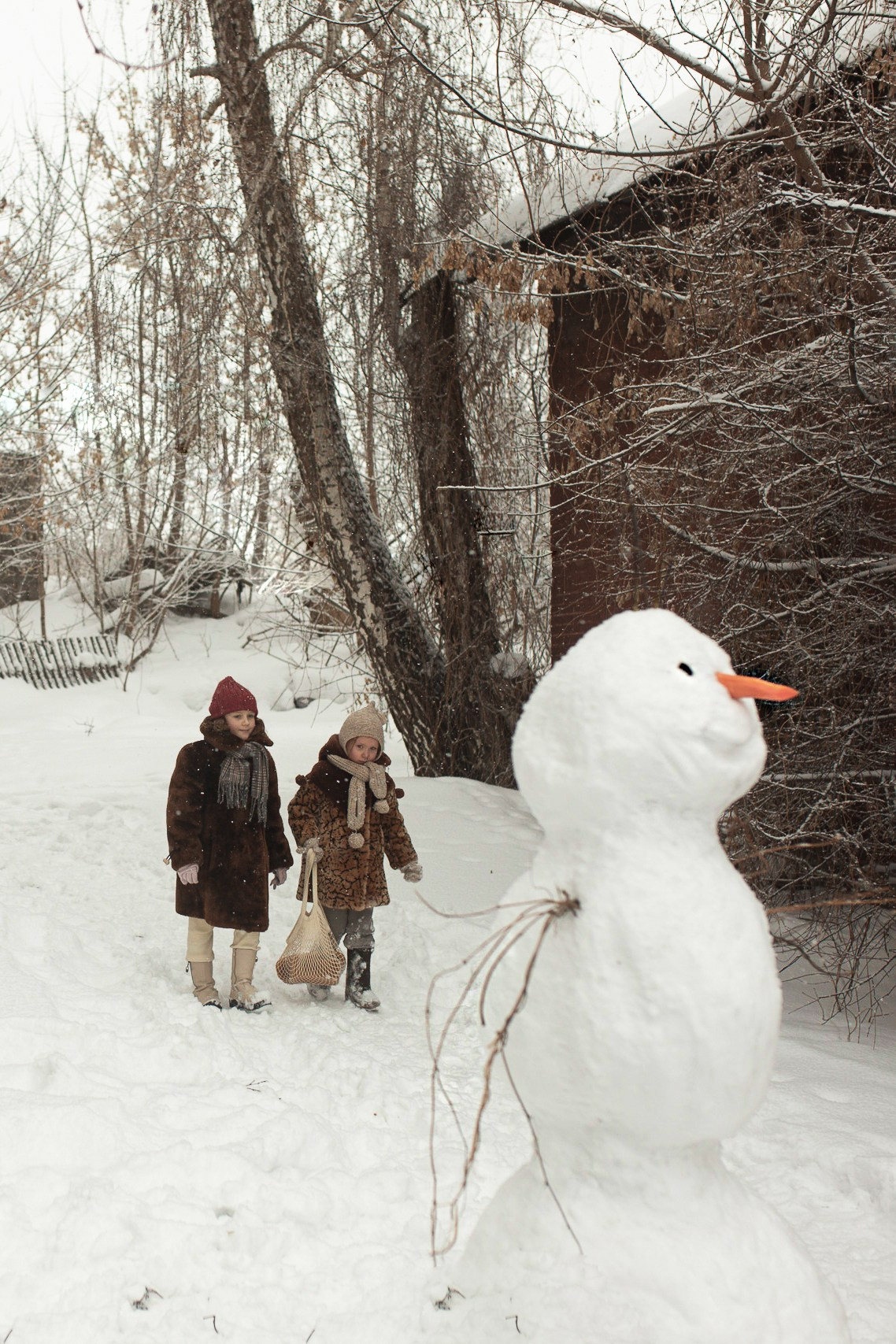 Мы лепим снеговика!. Съемка Таинств Крещения Венчания, детские и семейные съемки в Пензе