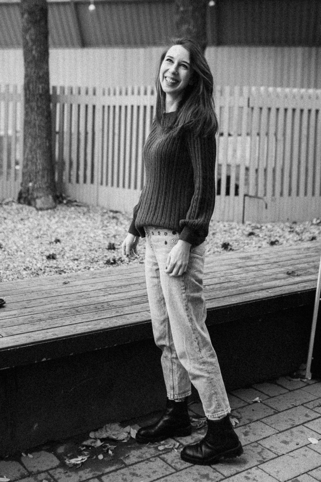 Мама с дочкой в кафе