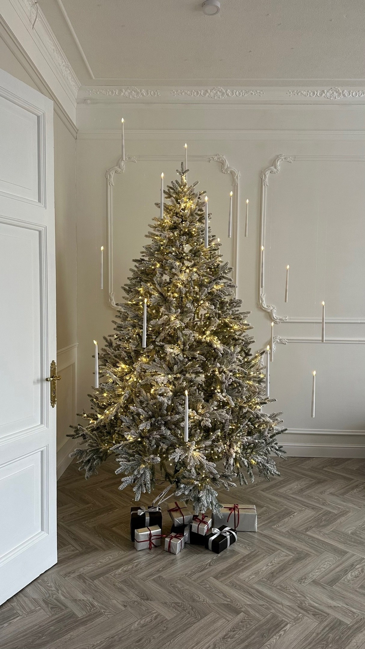 Новогодние фотостудии Екатеринбурга 2025. Фотограф в Екатеринбурге Артём Зайнетдинов