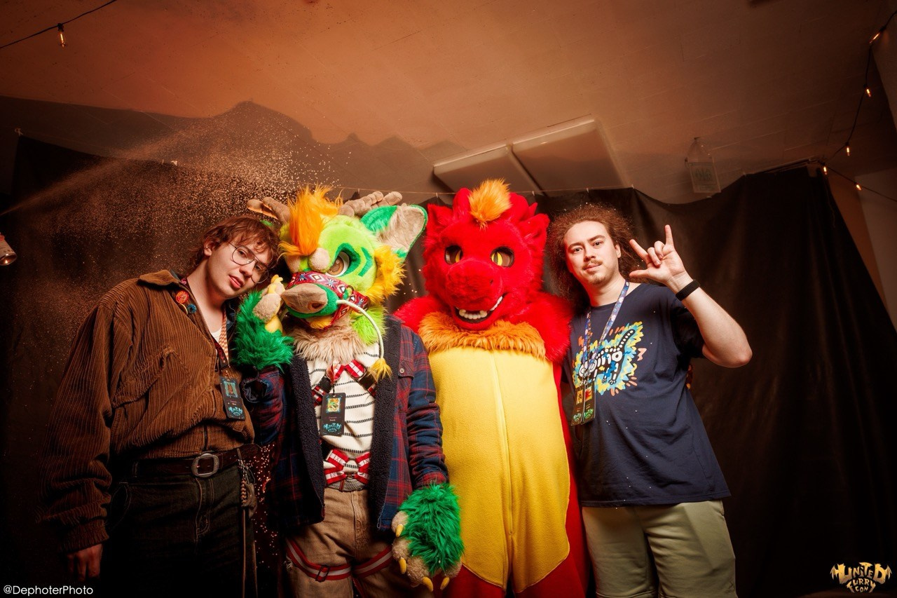 United Furry Convention 2026. Различные мероприятия и просто фотографии людей