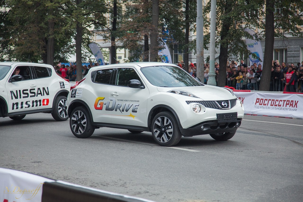 Nissan Nissmo Drive. Профессиональный фотограф Дугинов Николай | Екатеринбург