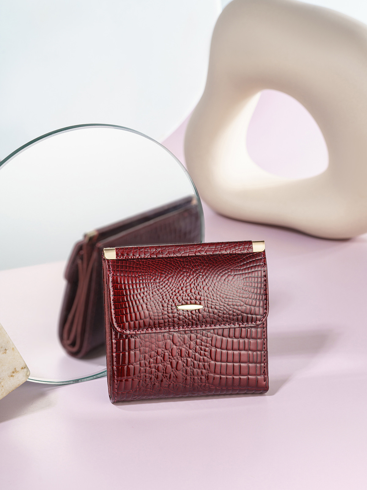 Съёмка кожгалантереи — фото и видео сумок, ремней, кошельков | KED Production. KED Production — продакшн из СПб. Создаём фото, видео и контент, который помогает брендам и селлерам продавать больше