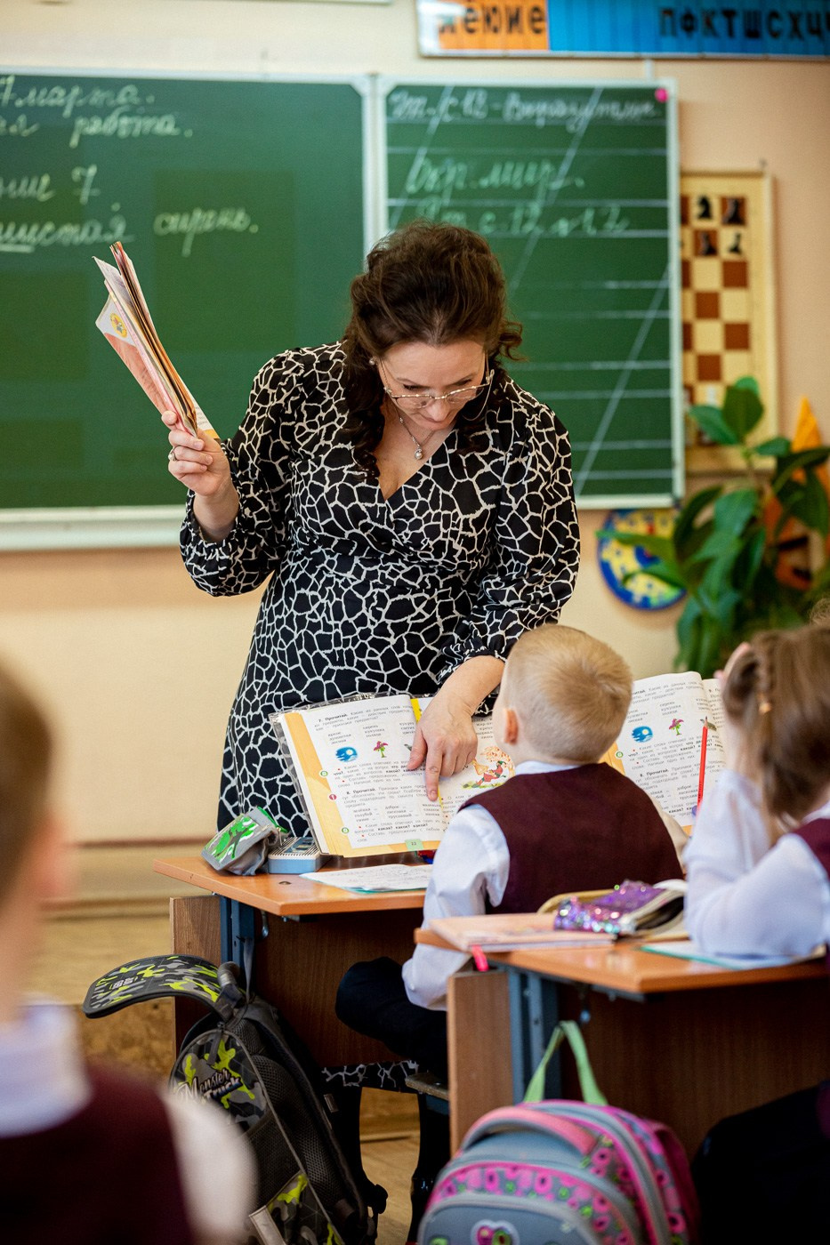 Уроки в школе. Андрей Кровлин — фотограф в Славянке