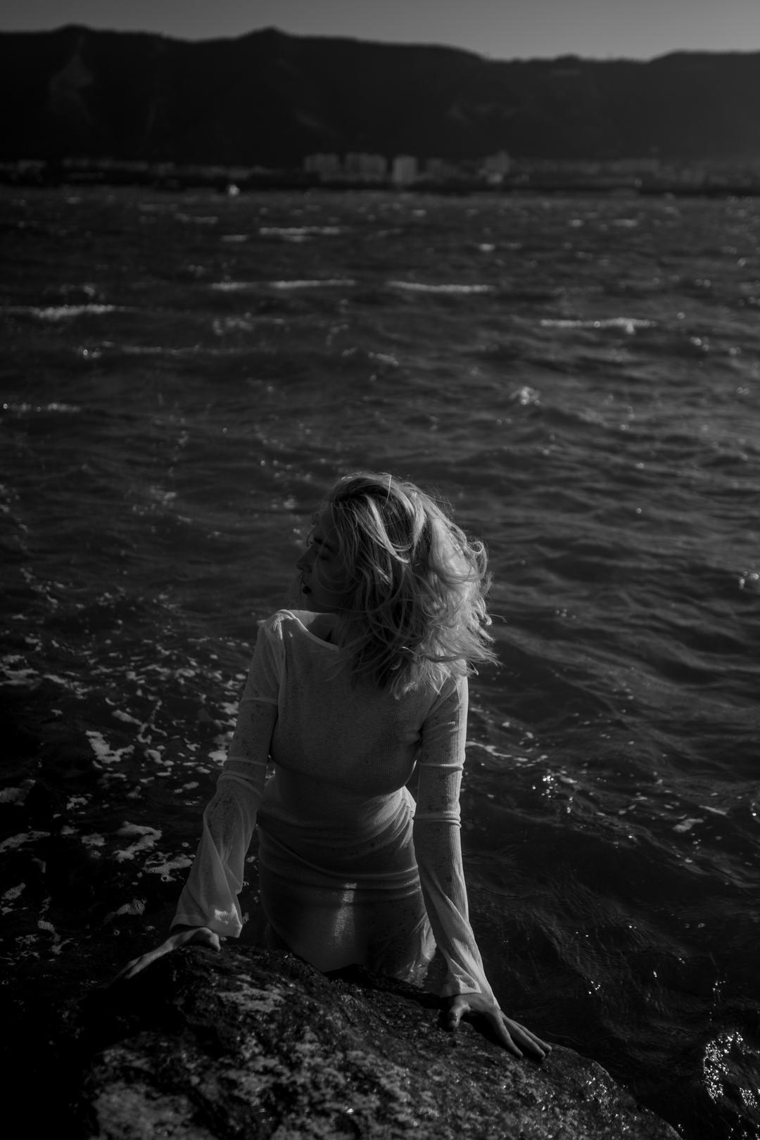 Индивидуальная фотосессия Анастасия на пляже Метрополь — фотограф Жанна Шестопалова