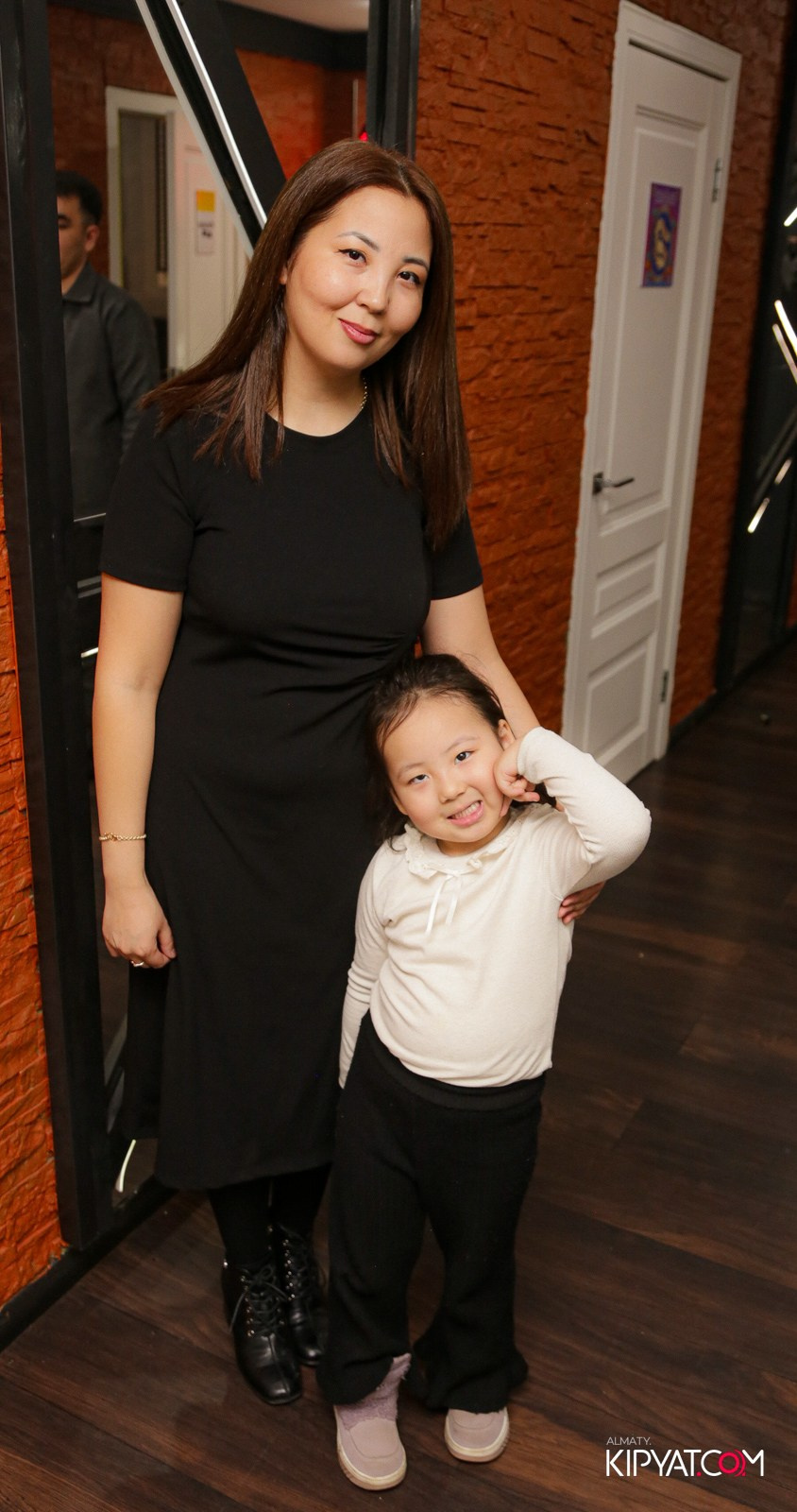 УХО И МЕДВЕДЬ НА САИНА. КИПЯТКОМ АЛМАТЫ!