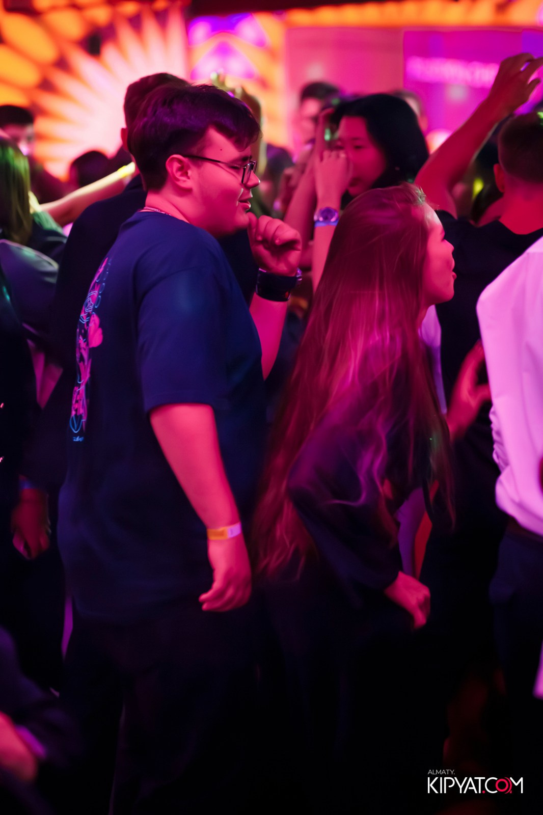 EVENT BAR. КИПЯТКОМ АЛМАТЫ!